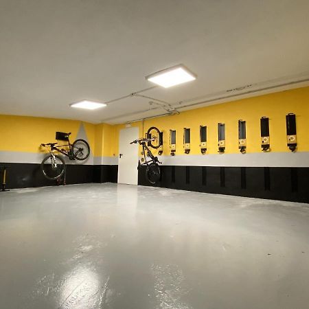 Spirit Hotel Gran Bilbao Exterior photo Bike garage