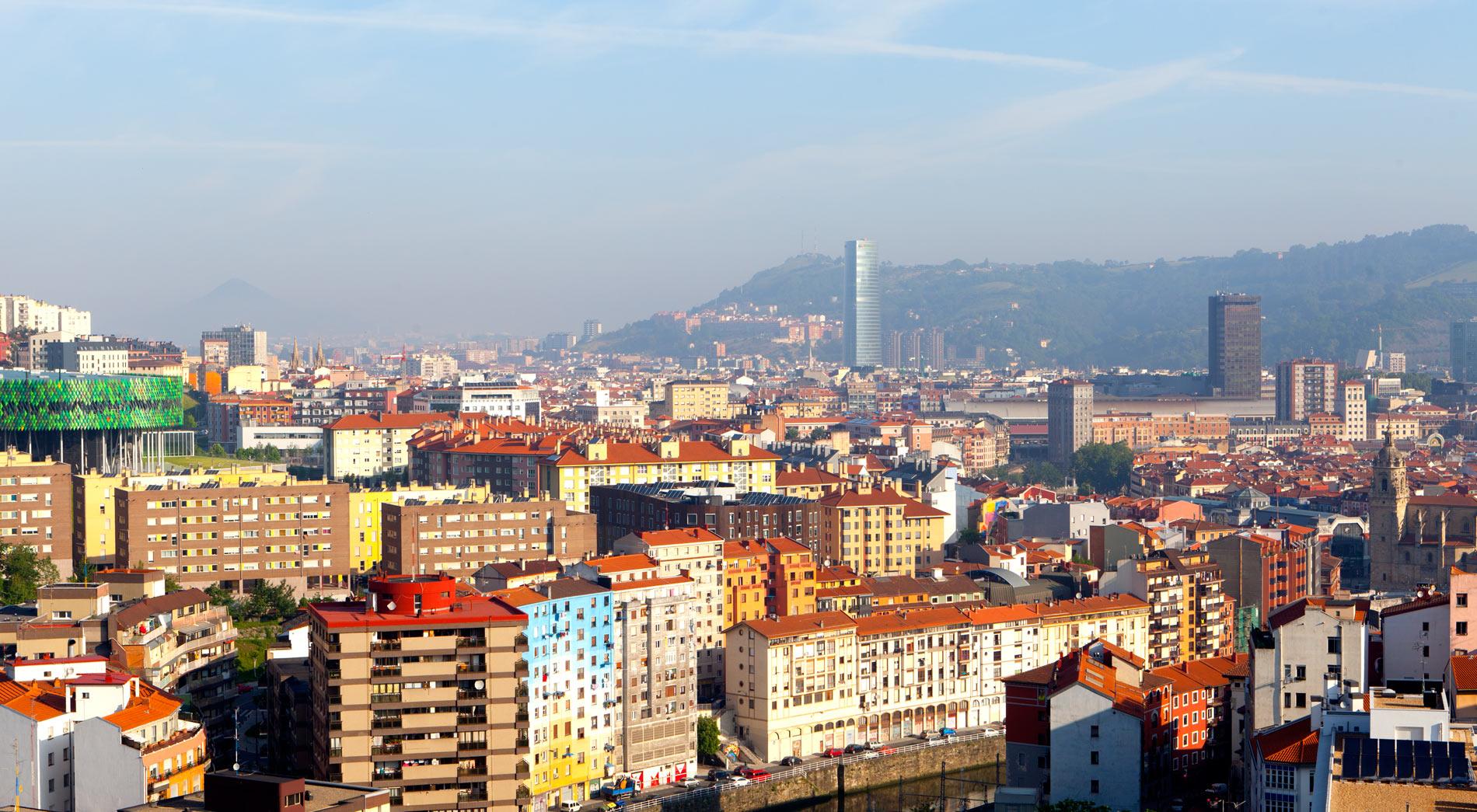Spirit Hotel Gran Bilbao Exterior photo San Sebastián skyline