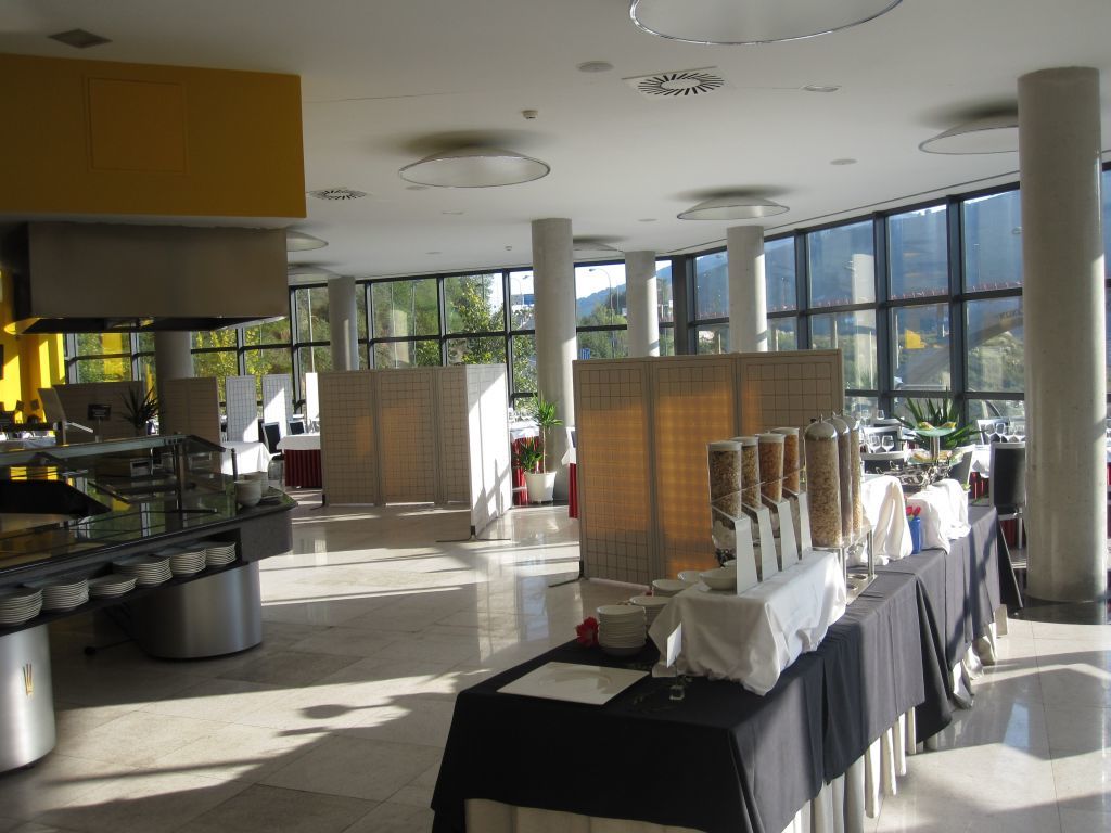 Spirit Hotel Gran Bilbao Exterior photo Interior of a hotel