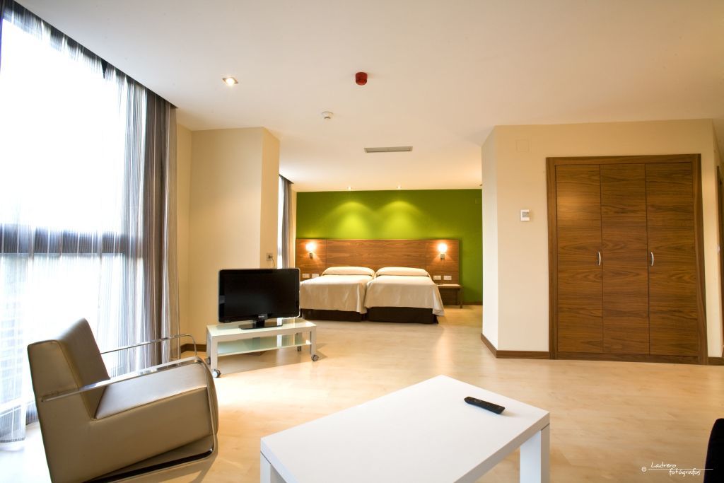 Spirit Hotel Gran Bilbao Exterior photo Interior of a room