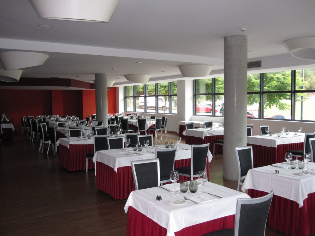 Spirit Hotel Gran Bilbao Restaurant photo Restaurant interior