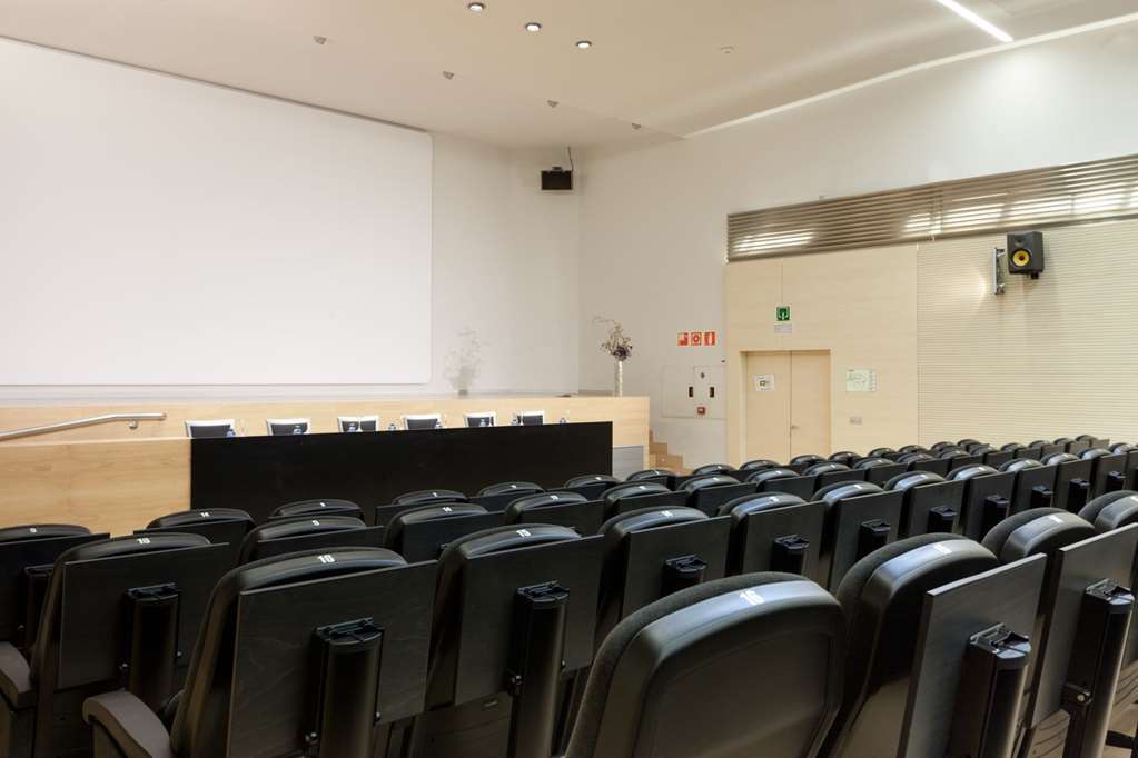 Spirit Hotel Gran Bilbao Exterior photo The lecture hall of the University of Helsinki.